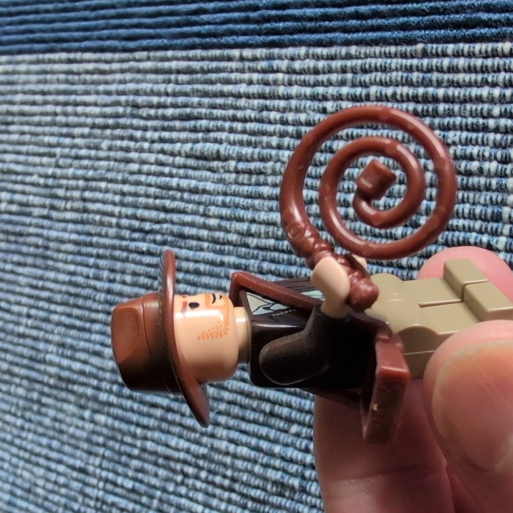 LEGO Indiana Jones Minifigure - Picture 7 of 7